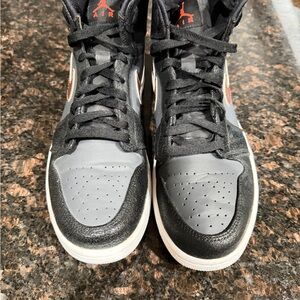 Size 10 Mens - Jordan 1 Retro High Bronze Medal 2016